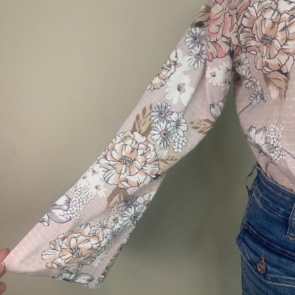 Wrap Shirt ~ Soft‎ Floral - Picture 3 of 6